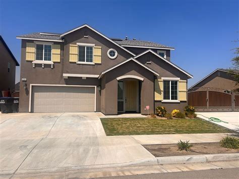 Houses for rent in Visalia CA .